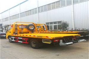 武安附近拖车救援搭电